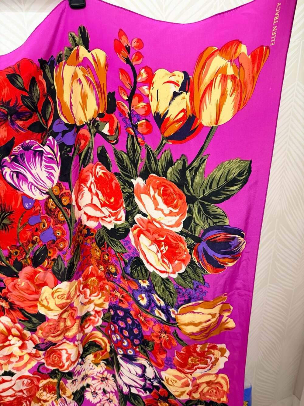 Ellen Tracy Floral Print 100% Silk Scarf - Picture 2 of 3